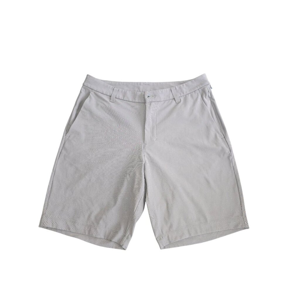 Men's Lululemon shorts in olive green size 32